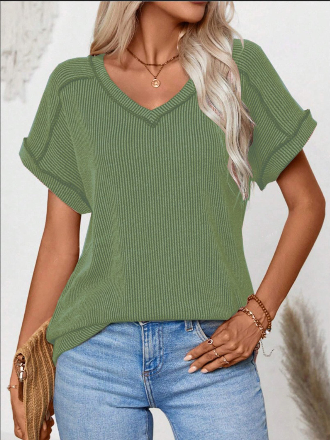 Exposed Seam V-Neck Short Sleeve Top